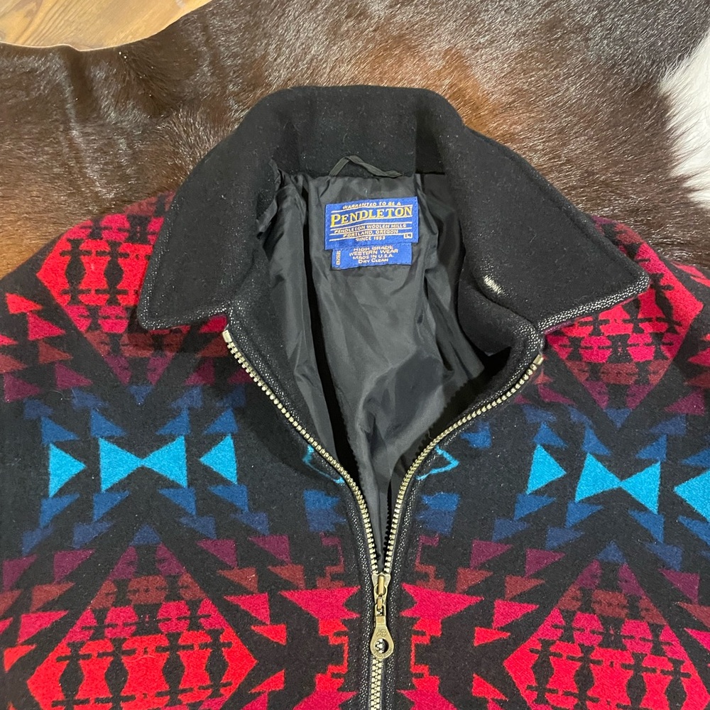 Pendleton Black and Red Jacket - Picture 6 of 16
